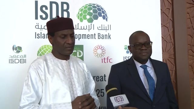 NIGER : Le Premier Ministre, Ministre de l'Economie et des Finances Ali Mahaman Lamine Zeine au Conseil des Gouverneurs de la Banque Islamique de Développement BID à Médine en Arabie S...